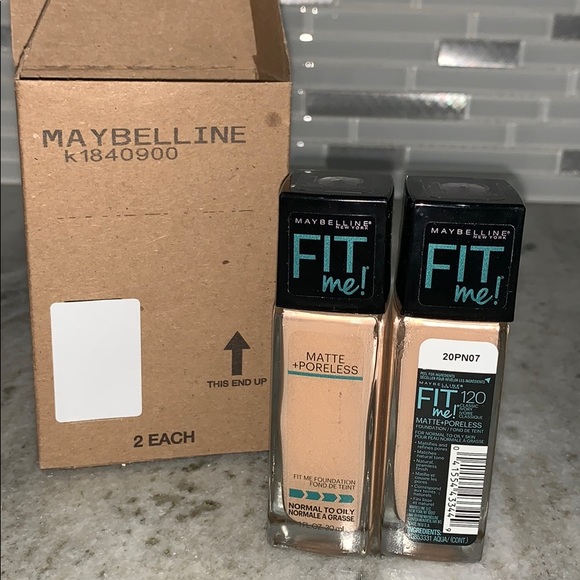Maybelline Other - NIB Maybelline Fit Me Foundation Maybelline Other - NIB Maybelline Fit Me Foundation